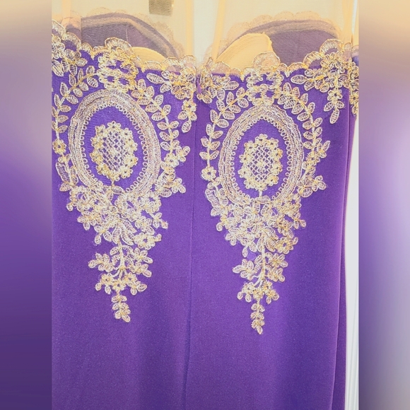 Formal Dress. Size 10-12. Purple. Mermaid. - Picture 3 of 9